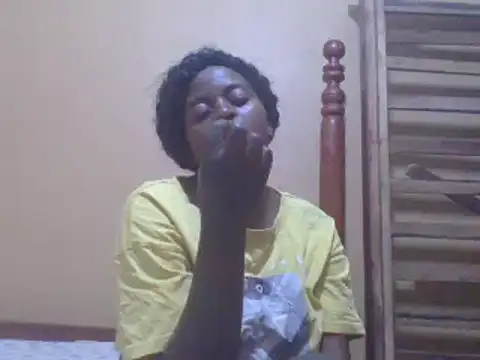 Snapshot of sweetbabra1 chatting on January 17, 12:10 pm sweetbabra1 online show from January 17, 12:10 pm