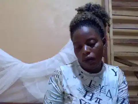 Snapshot of sweetbabra1 chatting on March 18, 5:09 am sweetbabra1 online show from March 18, 5:09 am
