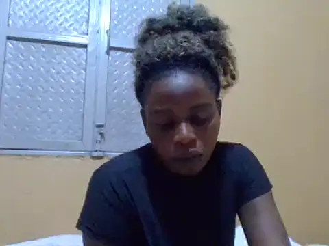 Snapshot of sweetbabra1 chatting on March 18, 6:59 pm sweetbabra1 online show from March 18, 6:59 pm