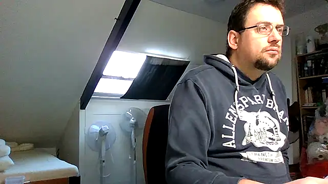 rdewaard81 online show from November 21, 8:02 am