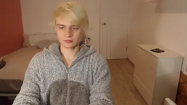 Oliver sweet  online show from December 22, 1:57 am