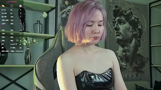 Snapshot of ReiYosimoto chatting on October 27, 3:49 pm ReiYosimoto online show from October 27, 3:49 pm