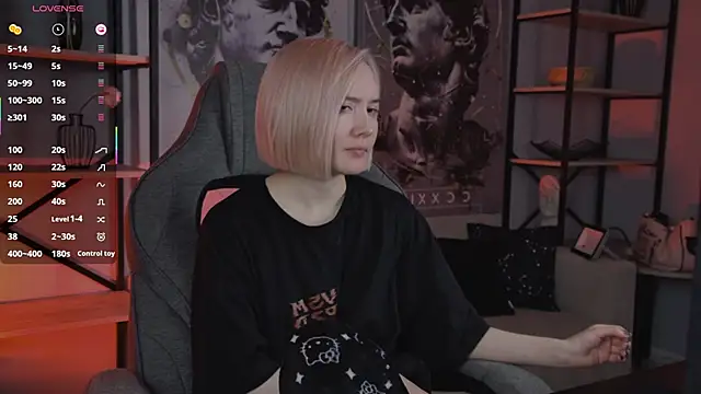 Snapshot of ReiYosimoto chatting on November 9, 2:04 pm ReiYosimoto online show from November 9, 2:04 pm