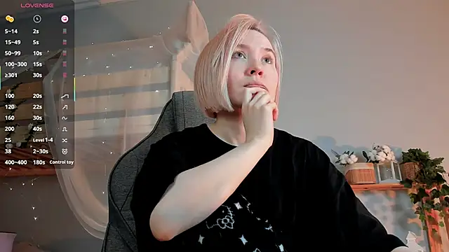 Snapshot of ReiYosimoto chatting on November 11, 4:18 pm ReiYosimoto online show from November 11, 4:18 pm