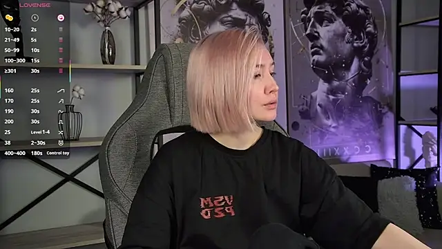 Snapshot of ReiYosimoto chatting on November 26, 3:35 pm ReiYosimoto online show from November 26, 3:35 pm