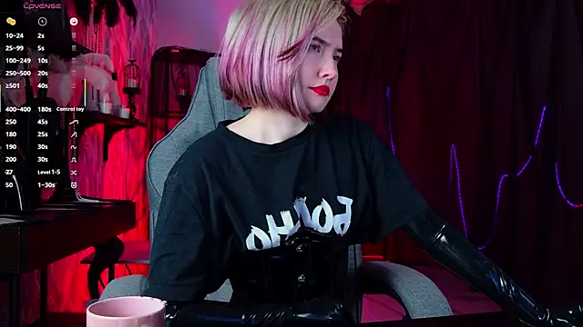 ReiYosimoto online show from May 22, 6:02 pm