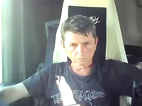 Snapshot of czarek888 chatting on September 25, 4:11 pm czarek888 online show from September 25, 4:11 pm