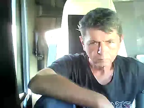 Snapshot of czarek888 chatting on October 2, 2:13 pm czarek888 online show from October 2, 2:13 pm