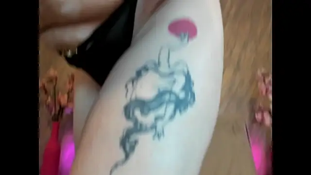 Rayanablackandwhite online show from April 17, 7:39 pm