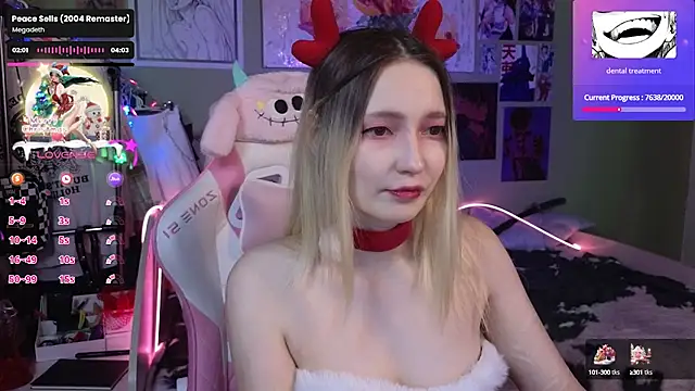 Snapshot of Evie_Ro chatting on December 31, 6:46 pm Evie Ro online show from December 31, 6:46 pm