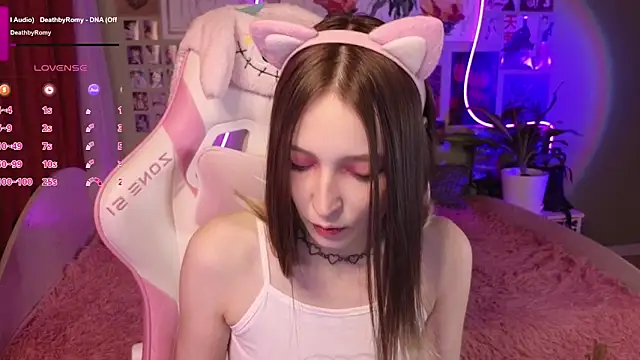 Evie Ro online show from May 8, 12:05 am