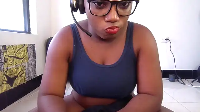 Ashaichious online show from November 4, 6:29 pm