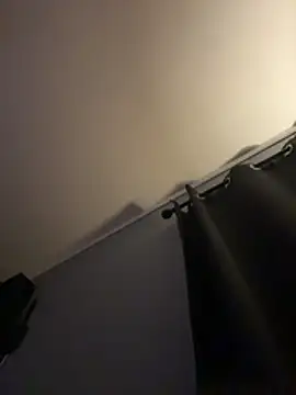 Snapshot of MadyTaylor chatting on November 16, 1:55 am MadyTaylor online show from November 16, 1:55 am