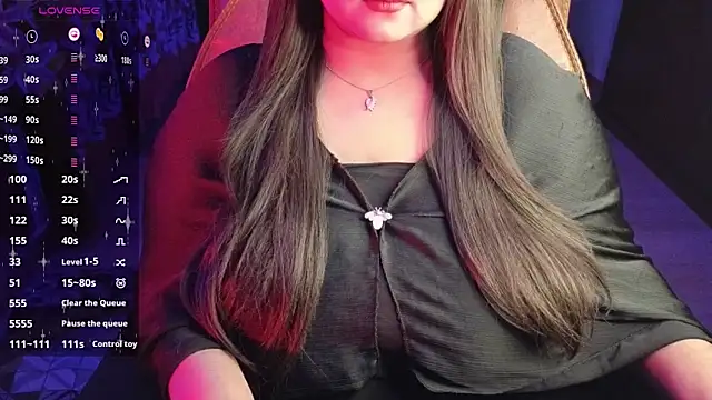 Snapshot of Juicy_Bengali_Girl chatting on June 6, 7:51 pm Juicy Bengali Girl online show from June 6, 7:51 pm
