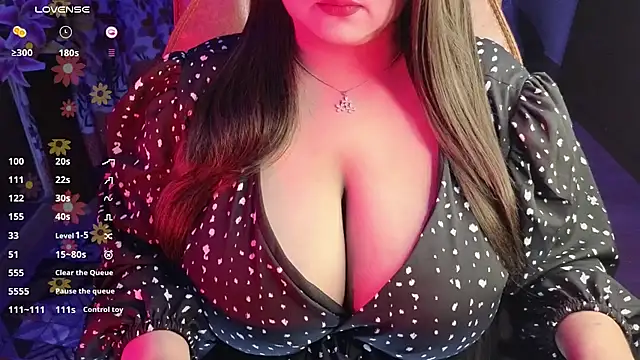 Snapshot of Juicy_Bengali_Girl chatting on July 8, 7:18 pm Juicy Bengali Girl online show from July 8, 7:18 pm