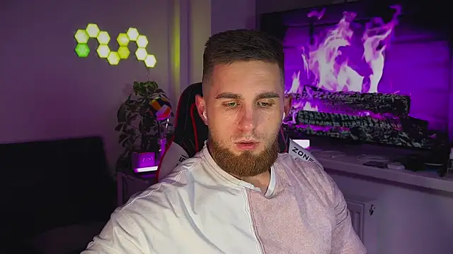 Sweeet  boy online show from December 21, 6:48 pm