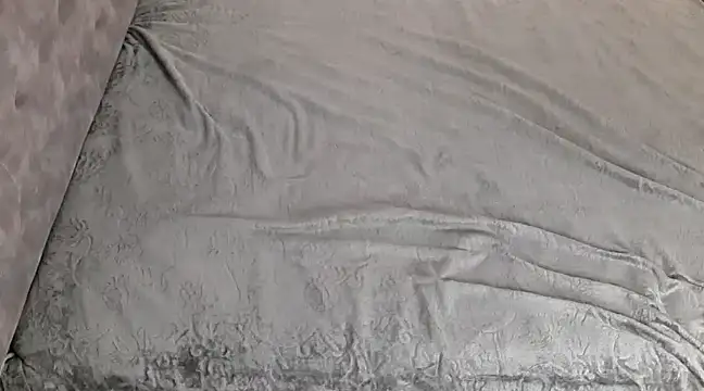 Snapshot of lili_70 chatting on December 5, 7:05 am lili 70 online show from December 5, 7:05 am