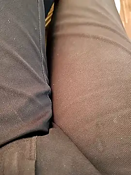 u wan me online show from November 18, 8:19 am