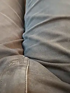 u wan me online show from November 22, 9:08 am