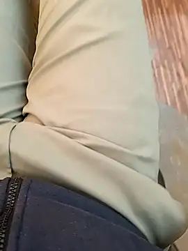 u wan me online show from January 6, 3:54 am