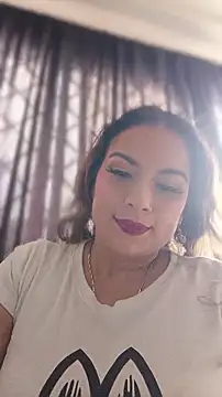 Snapshot of gisellsaenz chatting on February 25, 7:12 pm gisellsaenz online show from February 25, 7:12 pm