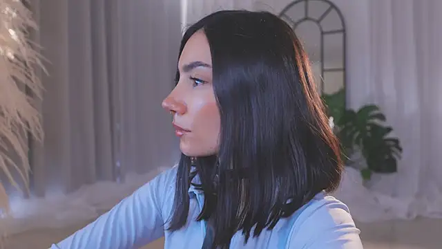 AmyArmstrong online show from November 22, 10:20 pm