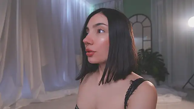 AmyArmstrong online show from February 12, 10:27 pm