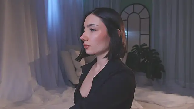 AmyArmstrong online show from April 1, 10:29 pm