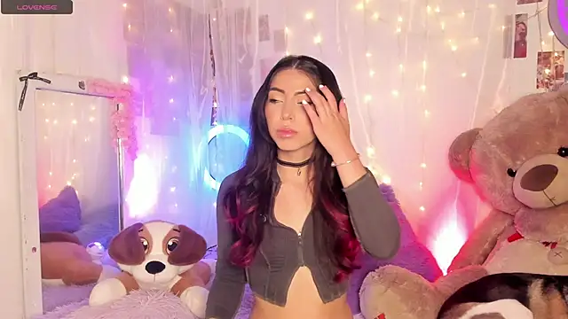 natalie jaensen online show from March 15, 11:33 pm