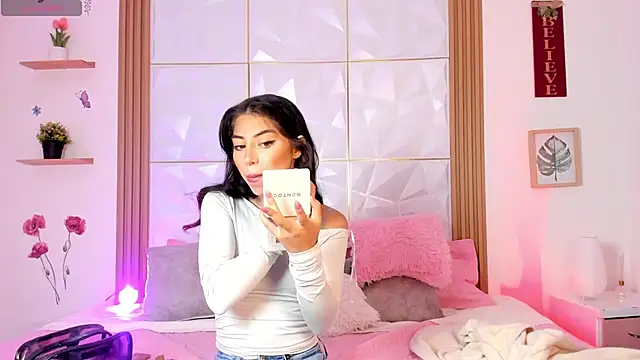 natalie jaensen online show from April 16, 3:13 pm