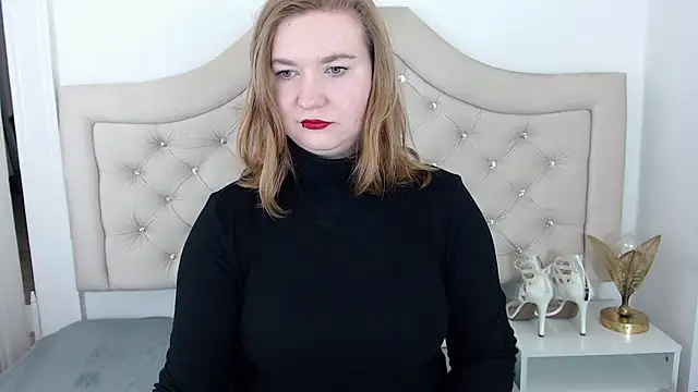LaraDream online show from January 2, 5:29 pm