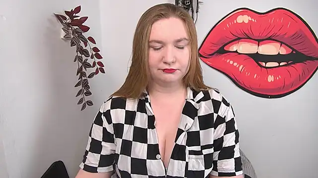 Snapshot of LaraDream chatting on April 27, 4:05 pm LaraDream online show from April 27, 4:05 pm