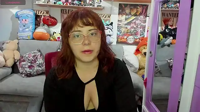 Snapshot of soficammy chatting on December 10, 11:30 pm soficammy online show from December 10, 11:30 pm