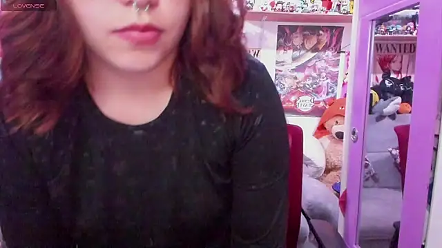 Snapshot of soficammy chatting on December 11, 2:30 am soficammy online show from December 11, 2:30 am