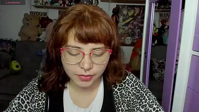 Snapshot of soficammy chatting on December 19, 11:03 pm soficammy online show from December 19, 11:03 pm