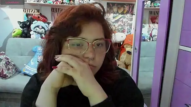 Snapshot of soficammy chatting on December 28, 2:54 am soficammy online show from December 28, 2:54 am
