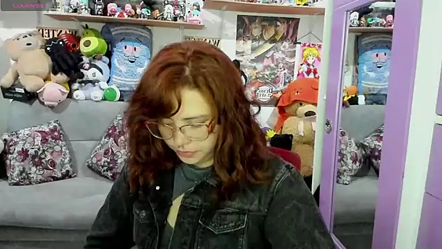 Snapshot of soficammy chatting on January 28, 1:39 am soficammy online show from January 28, 1:39 am