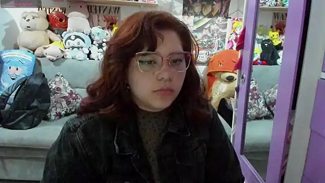Snapshot of soficammy chatting on February 5, 2:40 am soficammy online show from February 5, 2:40 am