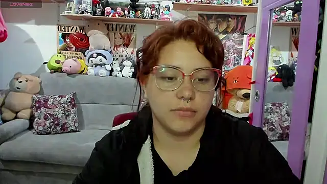 Snapshot of soficammy chatting on February 9, 1:00 am soficammy online show from February 9, 1:00 am