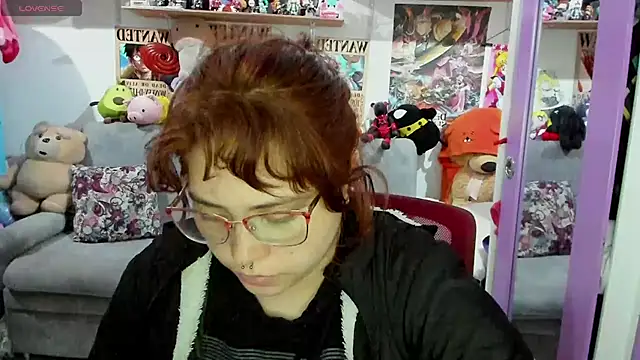 Snapshot of soficammy chatting on February 9, 4:04 am soficammy online show from February 9, 4:04 am