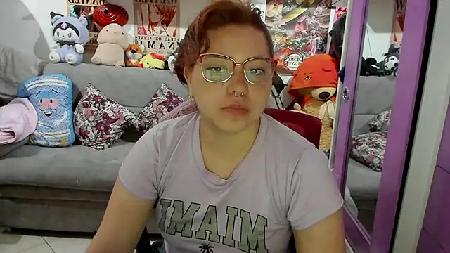 Snapshot of soficammy chatting on February 23, 6:01 pm soficammy online show from February 23, 6:01 pm