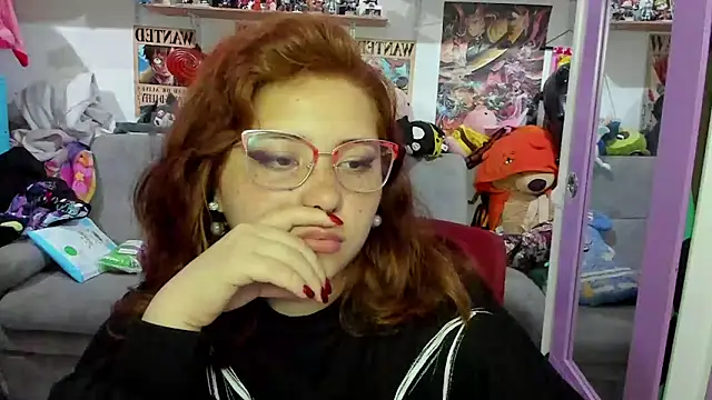 Snapshot of soficammy chatting on March 4, 10:49 pm soficammy online show from March 4, 10:49 pm