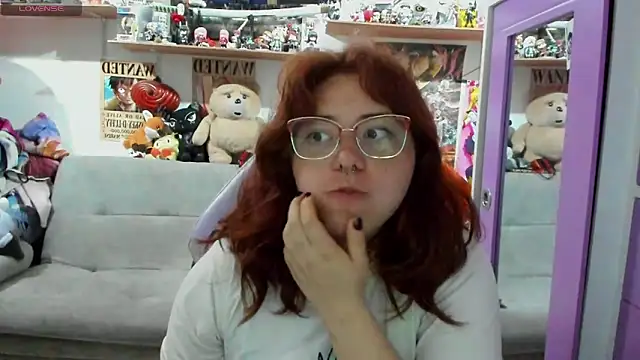 Snapshot of soficammy chatting on March 17, 10:28 pm soficammy online show from March 17, 10:28 pm