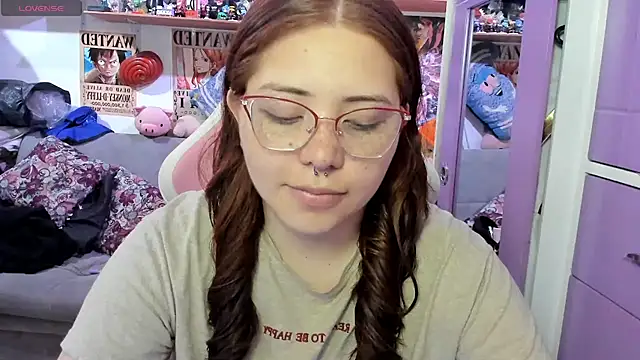 soficammy online show from May 17, 8:38 pm