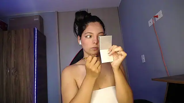 susan smith18 online show from December 3, 2:04 pm