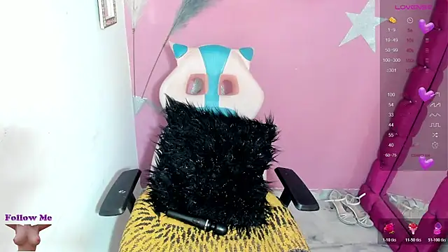 Snapshot of body_brown chatting on January 17, 6:55 pm body brown online show from January 17, 6:55 pm