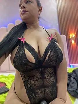 Snapshot of sofia_xxx02 chatting on April 27, 11:58 pm sofia xxx02 online show from April 27, 11:58 pm