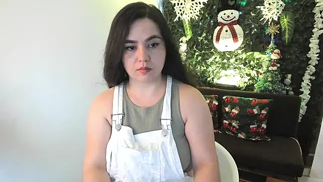 Snapshot of ainohacarter_89 chatting on December 12, 9:26 pm ainohacarter 89 online show from December 12, 9:26 pm