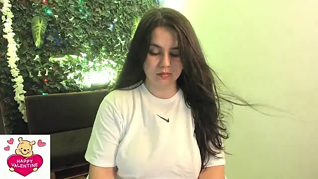 Snapshot of ainohacarter_89 chatting on February 13, 4:11 am ainohacarter 89 online show from February 13, 4:11 am