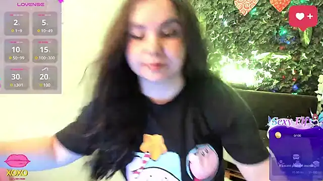 Snapshot of ainohacarter_89 chatting on February 27, 12:43 am ainohacarter 89 online show from February 27, 12:43 am